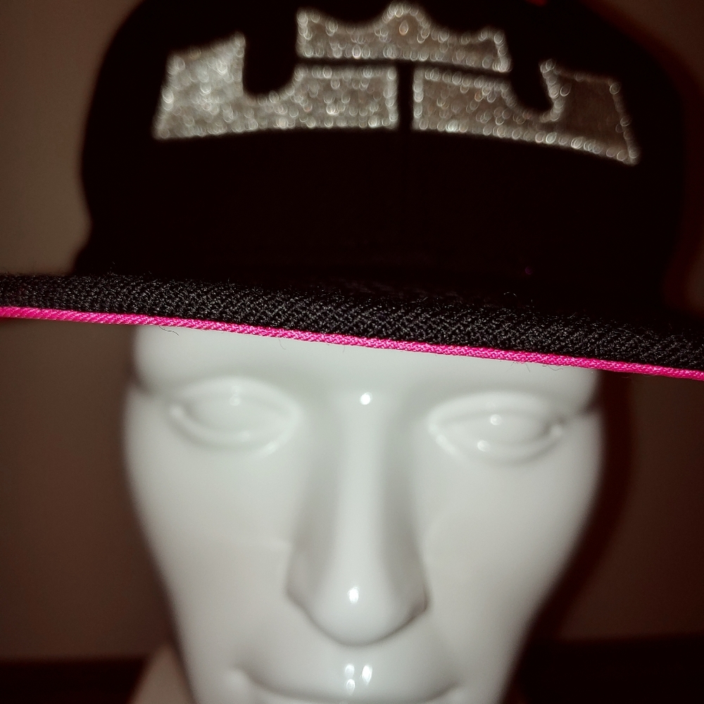 Nike Lebron James Snapback Pink RARE